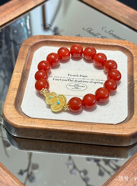 天然红玛瑙手链女款红玛瑙手串简约葫芦红色送人新中式本命年礼物