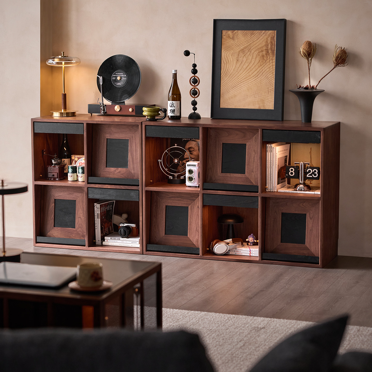 色格实木组合书柜北美黑胡桃木满墙防尘展示柜客厅储物柜上翻书架,淘宝优惠券,粉丝福利购,淘宝优惠卷