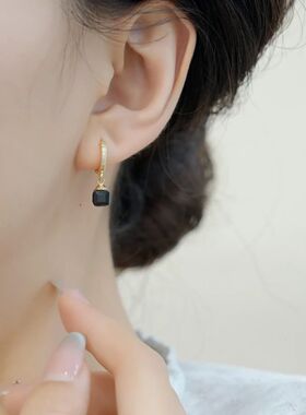 抖音同款好运925银针耳饰女黑色方形流苏耳扣时尚简约热卖爆款