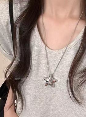 银色珍珠爱心款项2025新款项链爆款锁骨链轻气质长款高级配饰