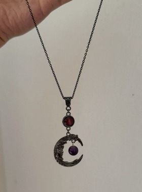 「黑夜森林」暗黑哥特风月亮紫色项链2025新款小众设计精致锁骨链