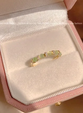 个性小众气质女戒指食指戒网红镶钻指环复古轻奢绿色猫眼石高级感