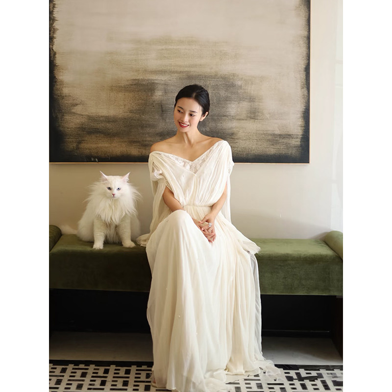 法式复古轻婚纱新娘高级感轻奢小众迎宾出门纱简约高端订婚礼服裙,淘宝优惠券,粉丝福利购,淘宝优惠卷