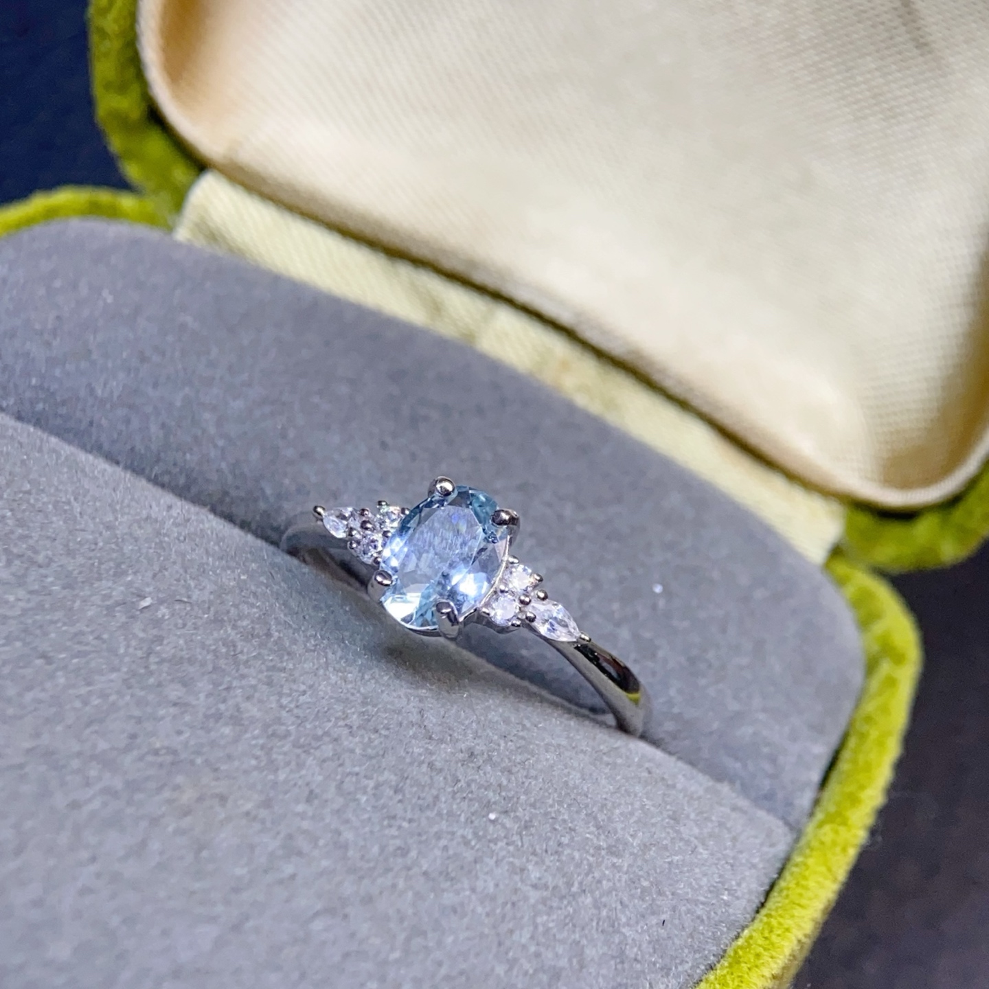 海蓝宝戒指 晶体干净 主石5*7mm，值圈活口 不挑指围！s925银镶嵌 - 图0