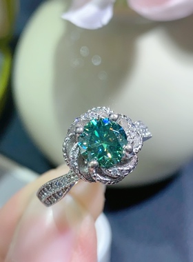 蓝绿色莫桑钻戒指 主石单颗1克拉  6.5mm s925银精工镶嵌