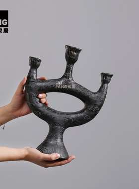 一匚大丹陶瓷烛台摆件