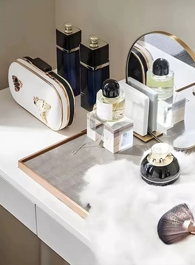 现代轻奢风样板间卧室梳妆台摆件镜子组合搭配衣帽间展厅软装饰品