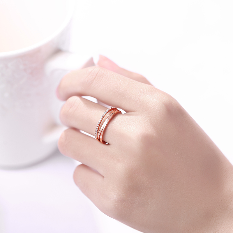 yngel /蜜安琪排戒18k金钻石戒子 蜜安琪珠宝手饰