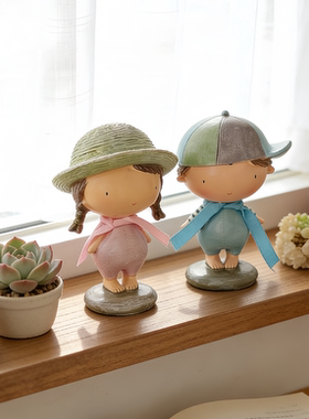 情侣对娃摆件治愈系公仔原木风桌面装饰品女生卧室柜摆设节日礼品