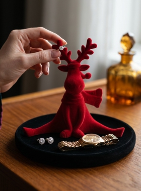 圣诞红色麋鹿绒面桌面收纳盒