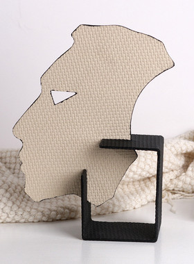 热销样板间现代金属皮质镂空人脸摆件书房卧室衣帽间极简桌面软装