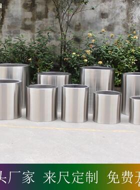 。圆形不锈钢本色拉丝圆筒女装店套盆酒店花器圆柱展门厅