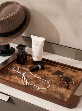 意式现代都市轻奢大平层别墅样板房客厅软装饰品高级感马毛大托盘