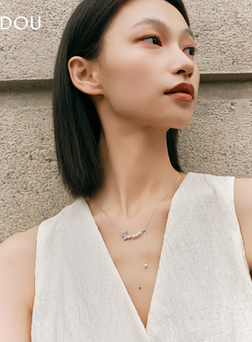 阿吉豆时尚温婉蝴蝶优雅珍珠项链