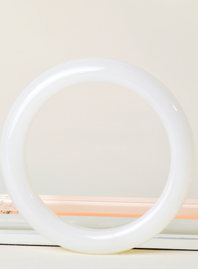 64.5mm和田玉羊脂白玉手镯女款