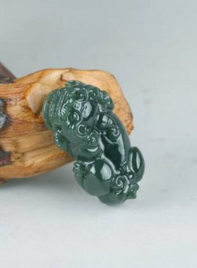 天然挂件貔貅项链玉坠送证书