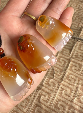 知足常乐吊坠天然玉髓小脚丫项链男女钥匙扣玉石挂件蜘蛛送证书