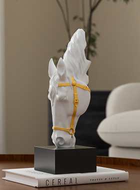 现代简约饮水马头创意装饰品摆件