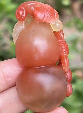 梅林达旗舰店天然南红玛瑙吊坠