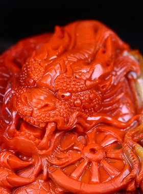 梅林达男女南红玛瑙神龙吊坠