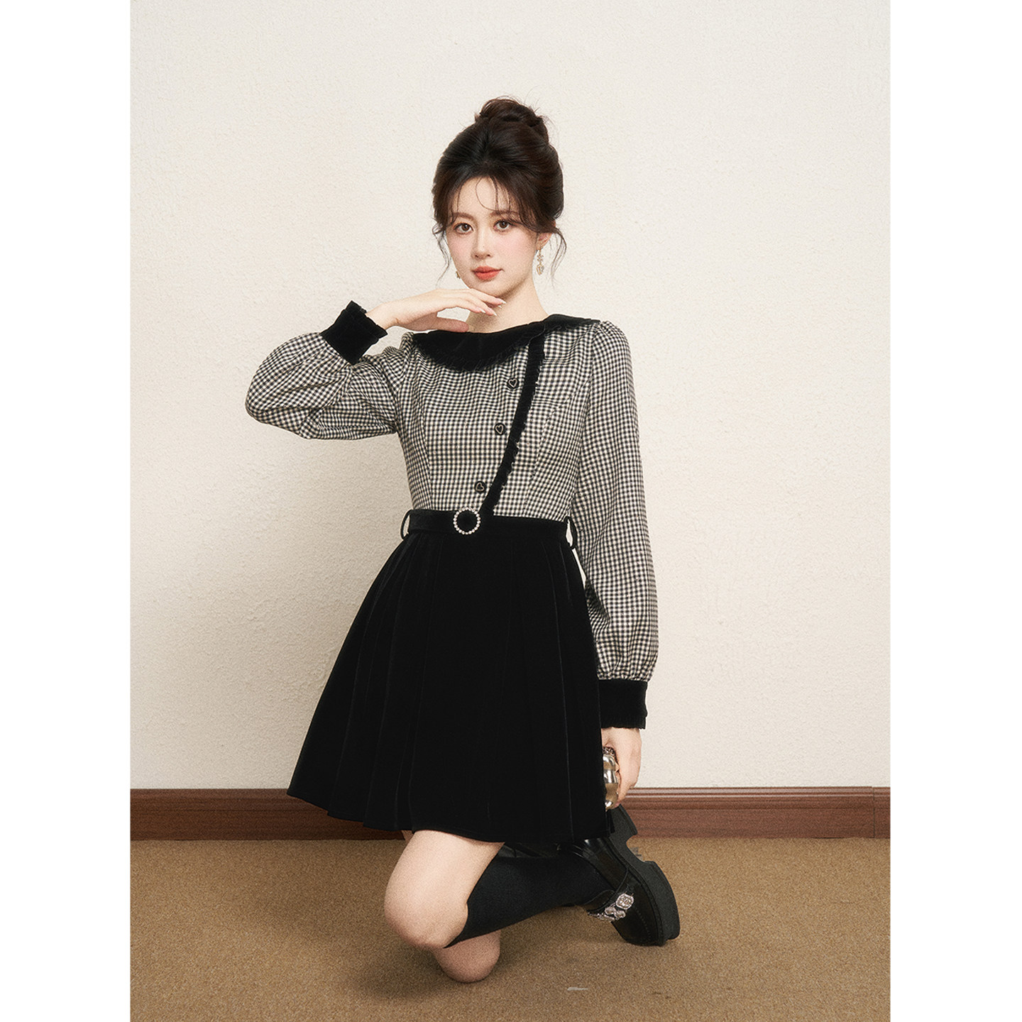 法式拼接格子假两件丝绒连衣裙女秋冬小香风气质绝美打底a字裙子