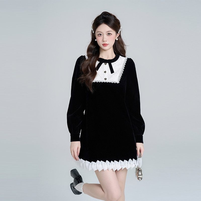 赫本风黑色丝绒长袖连衣裙女秋季高级感拼接法式复古a字小香风裙
