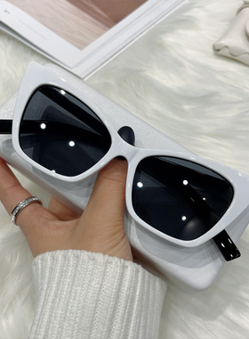 网红墨镜女街拍时尚防紫外线