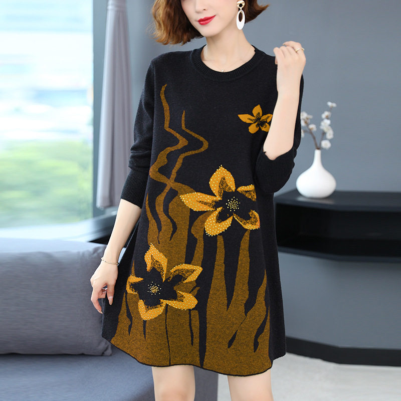 中老年女装秋冬绣花连衣裙 美牧莲中老年女装