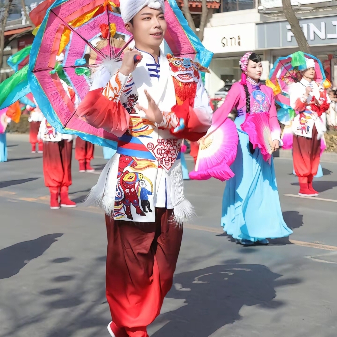 陕北绥德秧歌展演服装2025新款男女扇子舞花伞表演服舞台演出服装 - 图1