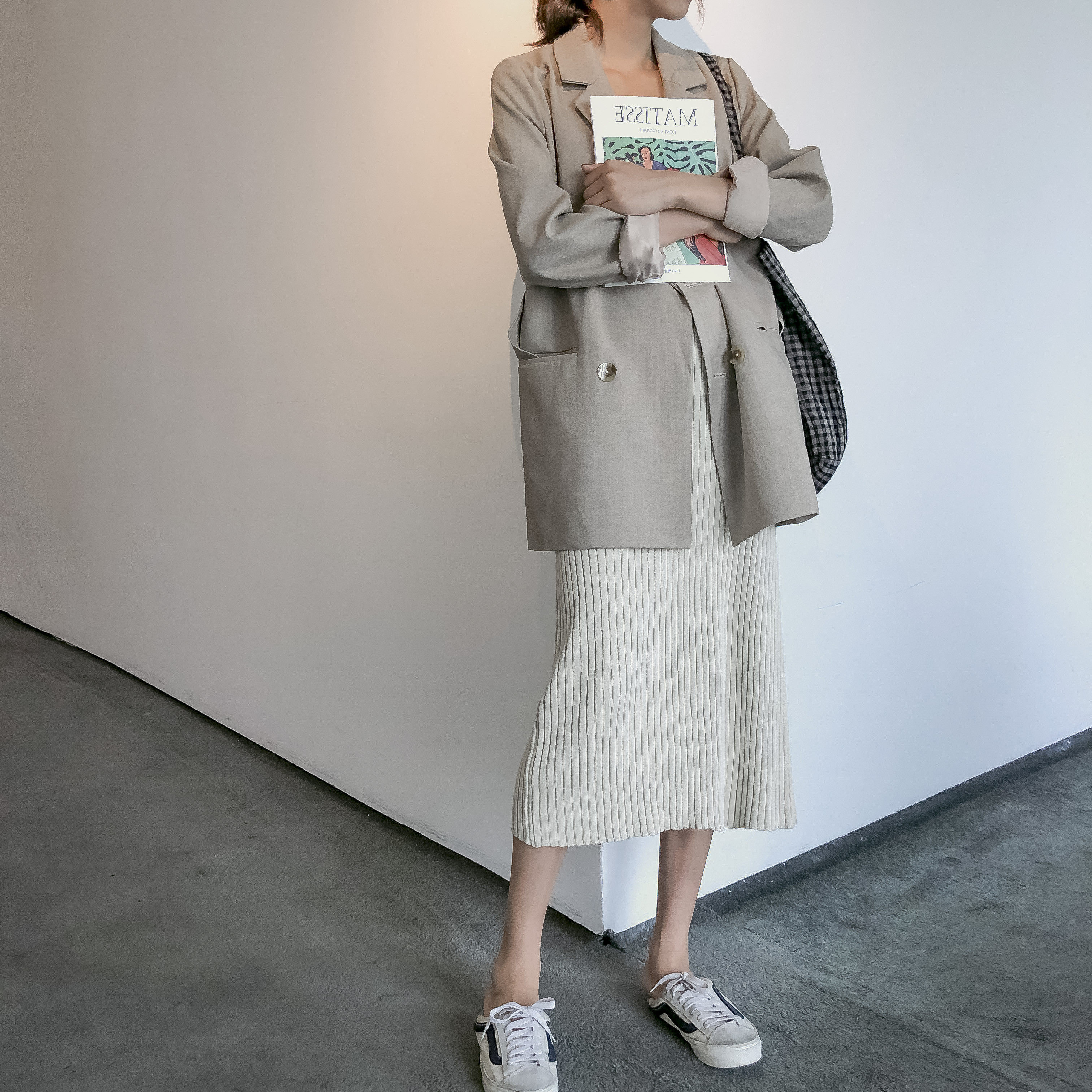 秋冬内搭吊带裙女2025新款V领修身显瘦针织背心长裙冷淡风连衣裙,淘宝优惠券,粉丝福利购,淘宝优惠卷