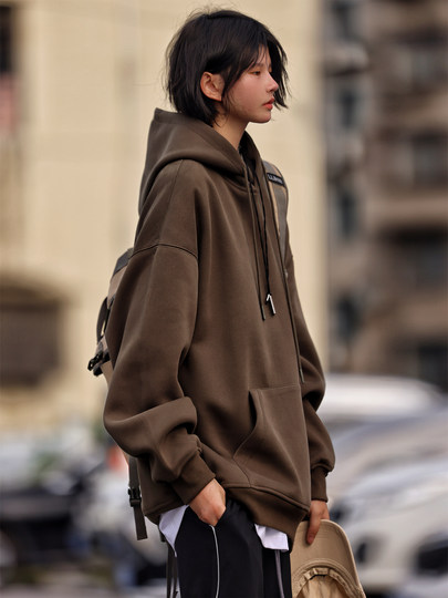 Базовый универсальный повседневный японский свитшот.