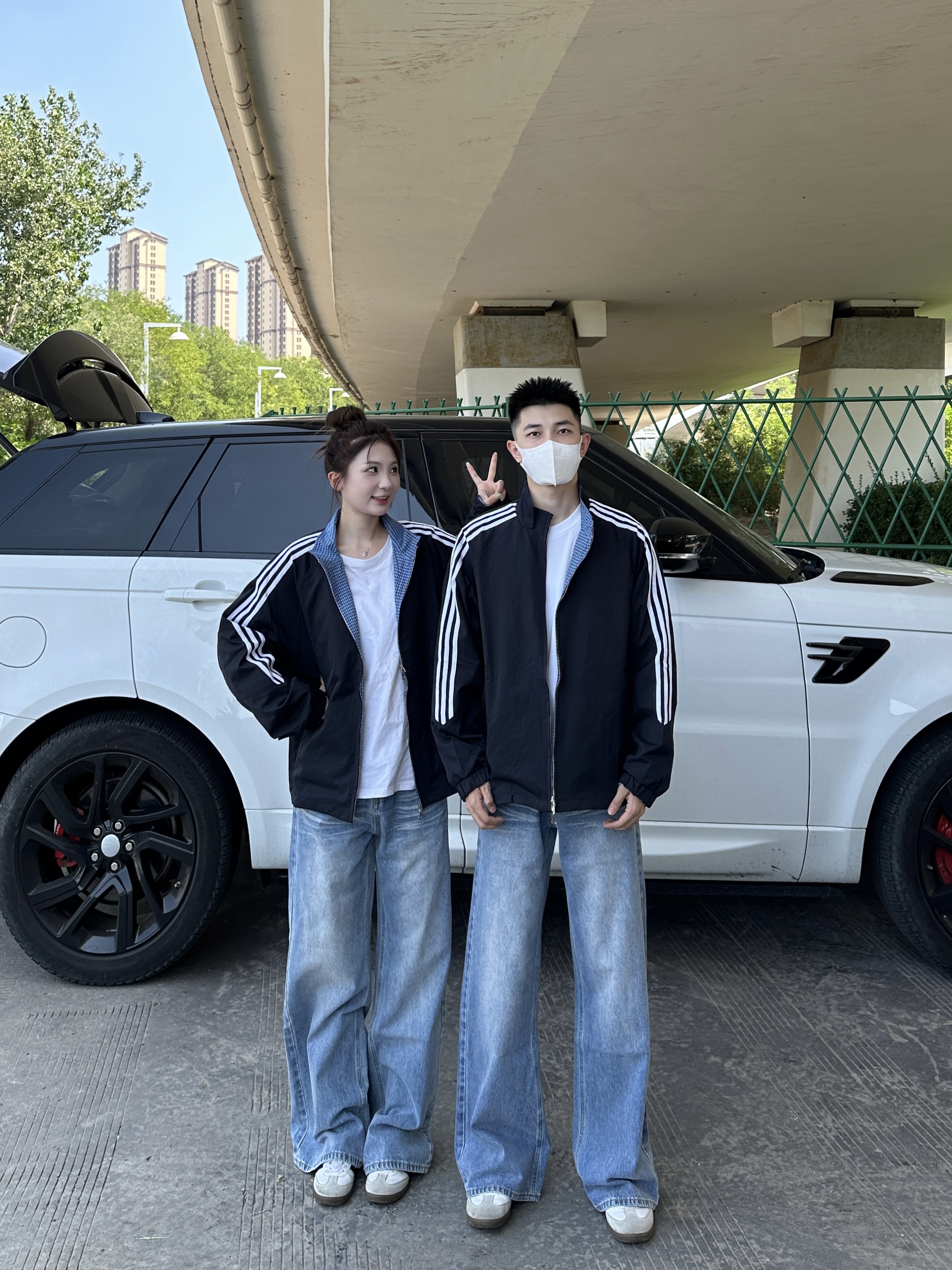 3KU夫妇秋季拼接三杠立领夹克双面穿外套男女情侣运动休闲上衣潮 - 图0