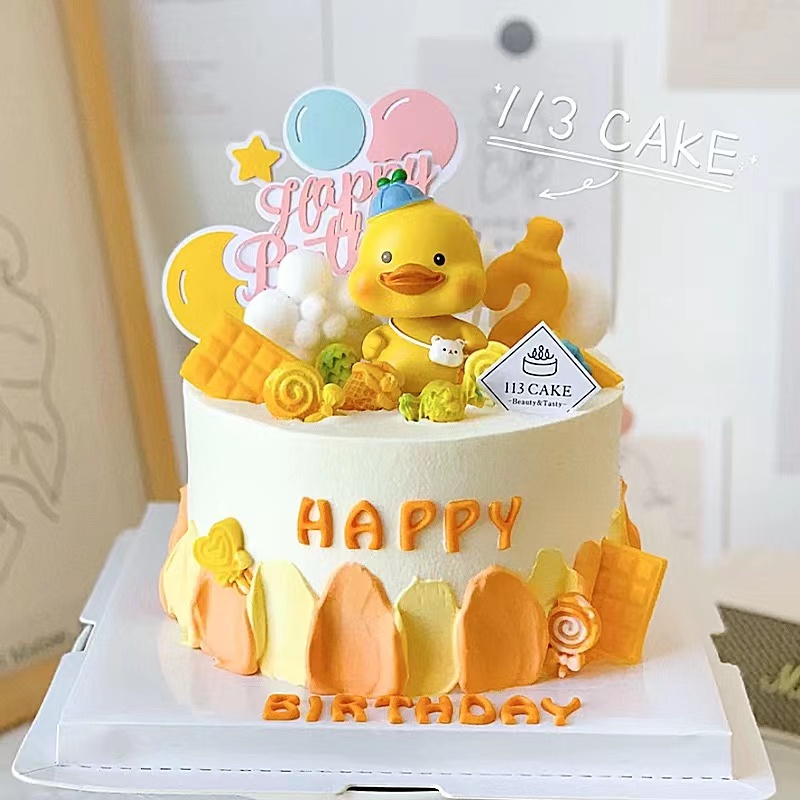 网红小黄鸭男孩女孩生日蛋糕装饰摆件超萌小鸭子宝宝生日蛋糕装扮-图0