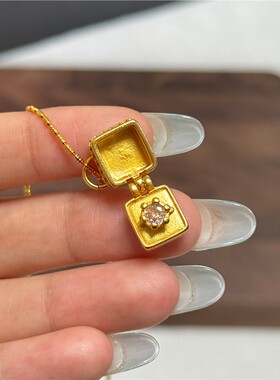 新中式超闪金色方糖锁骨链