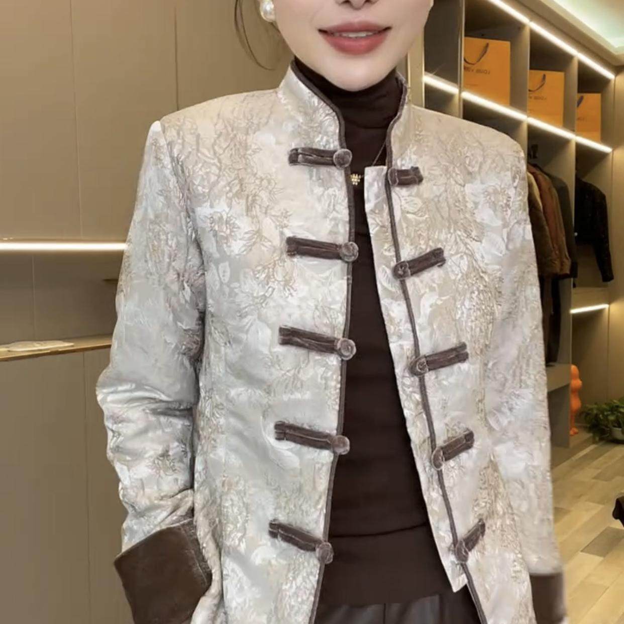 2024秋冬爆款新中式提花棉服女国风重工盘扣显瘦加棉外套百搭皮裤,淘宝优惠券,粉丝福利购,淘宝优惠卷