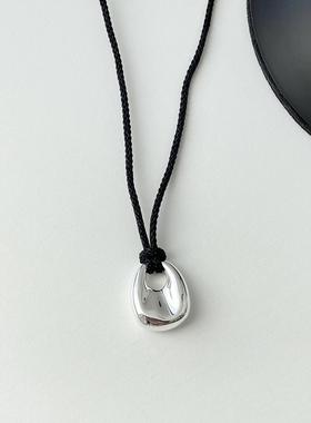 cici新款时髦银色豆子黑皮绳项链