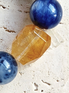 Long高定私享 青瓷呈祥 蓝晶石蓝兔毛金发晶金骨干沉香水晶手串