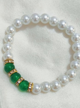 森系清新绿色珍珠手链高级绿叶串联圆润绿珠设计仿若林间精灵的