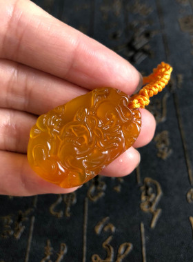 玛瑙纳福玉佩挂件送证书