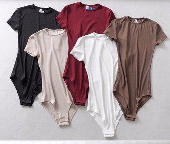 ເສື້ອຍືດແຂນສັ້ນ Crew Neck Bodysuit Basement Slim Fit T-Shirt