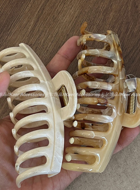 奶白琥珀晕染大号龙骨鲨鱼夹