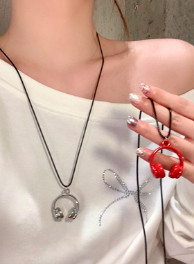 甜酷风极简耳机吊坠项链