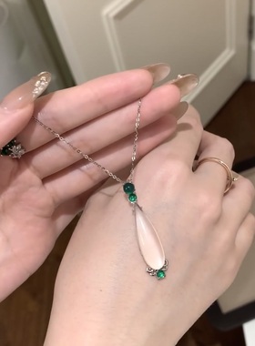 新中式一汪春水祖母绿项链水滴状国风百搭锁骨链温柔风小众颈饰女