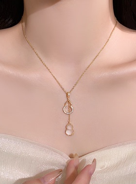 金色双葫芦镂空微镶吊坠项链小众