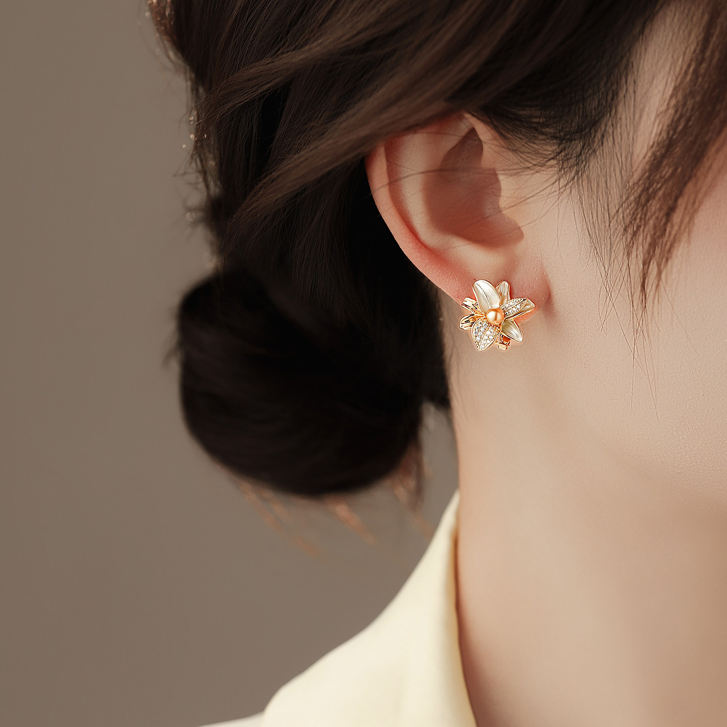 金色微镶花朵珍珠耳环女轻奢高级感耳钉适合冬天的耳饰品漂亮独特,淘宝优惠券,粉丝福利购,淘宝优惠卷
