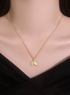 金色微镶鱼尾吊坠项链高级感轻奢