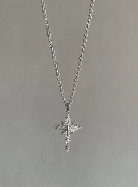 甜酷风冰透十字架锆石项链女韩系清冷感轻奢锁骨链小众四芒星颈链