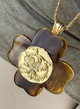 护身符系列四叶草复古金币树脂项链时尚百搭款项链小众设计吊坠