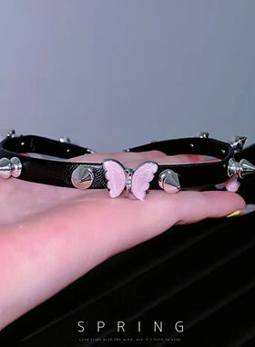 重金属朋克铆钉黑色皮革粉色蝴蝶