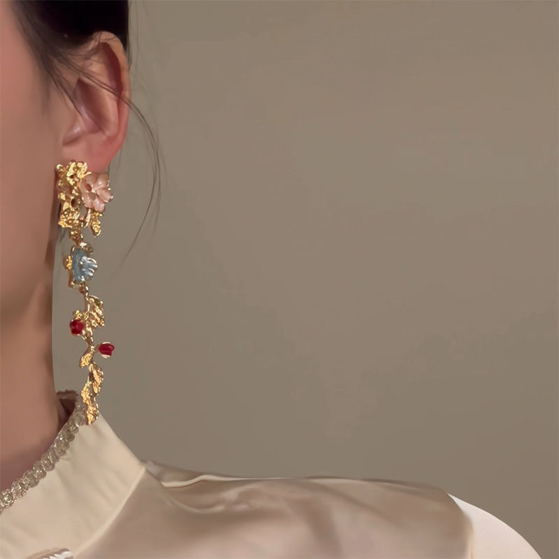 「人间富贵」新中式国风耳环女古风金色花朵搭旗袍汉服马面裙耳饰,淘宝优惠券,粉丝福利购,淘宝优惠卷